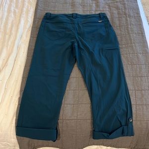 Eddie Bauer cropped pants size 8 blue